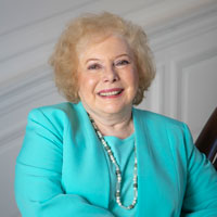 Linda Deutsch '65
